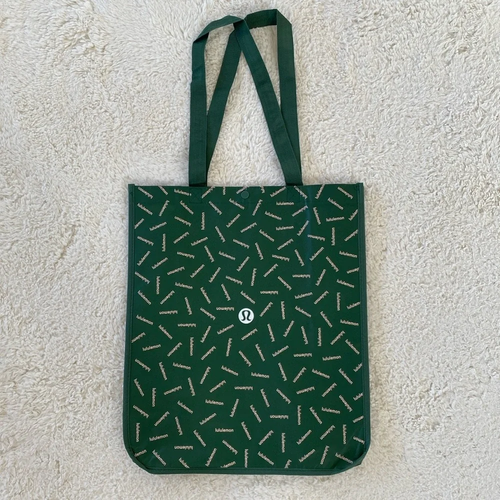 ❤️ 3 Large Brand New Lululemon Holiday Tote Bags